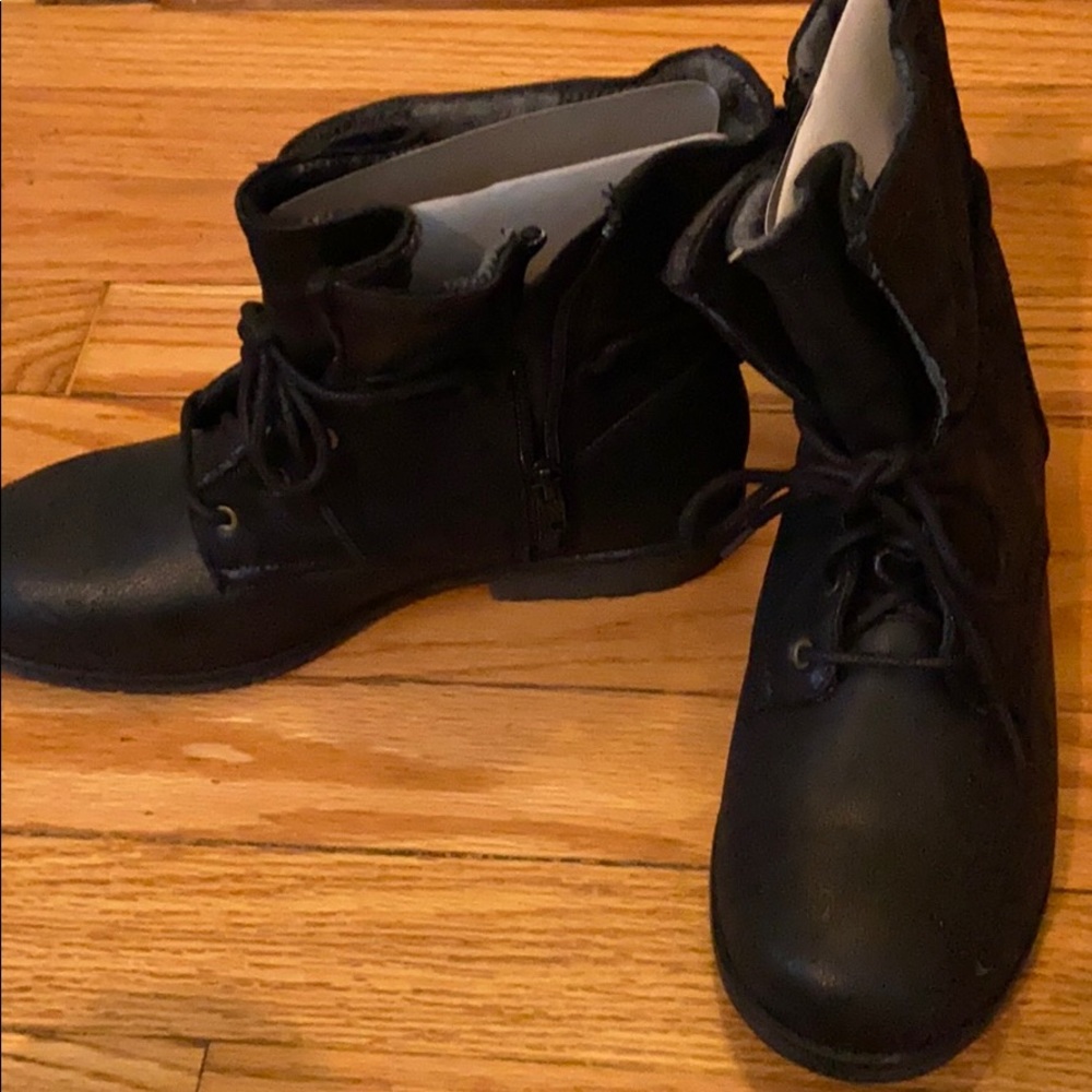 NWT Sonoma snkickballblack lace up boots